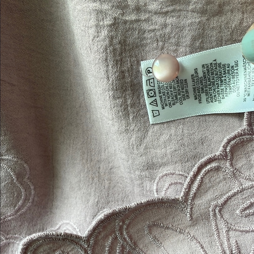 NWOT Adrianna Papell Soft Pink/Lavender Embroidered Floral Top Size S - Picture 11 of 15